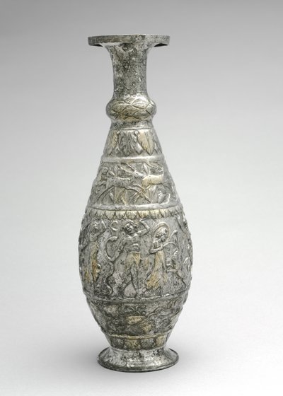 ゲーム、シーフード、ワインのシーンを備えたEwer（Pitcher）、300年代後半（金メッキの痕跡のある銀） 作： Byzantine