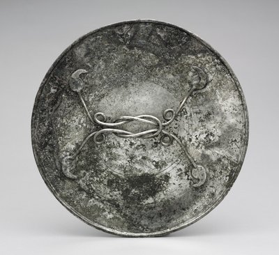 ヘラクレスの結び目の形をした取っ手の付いた鏡 280～400年頃（銀製 作： Byzantine Byzantine
