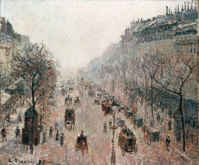霧の晴れた朝の大通りモンマルトル、1897 作： Camille Jacob Pissarro