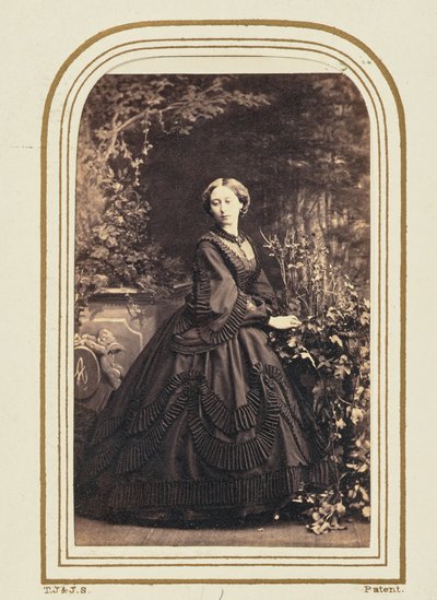 [ヘッセン大公妃アリス（1843～1878）】。］ 作： Camille Silvy