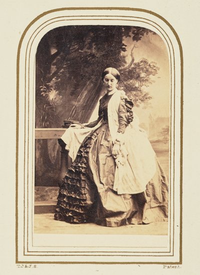 [レディ・セシラ・ビンガム］ 作： Camille Silvy