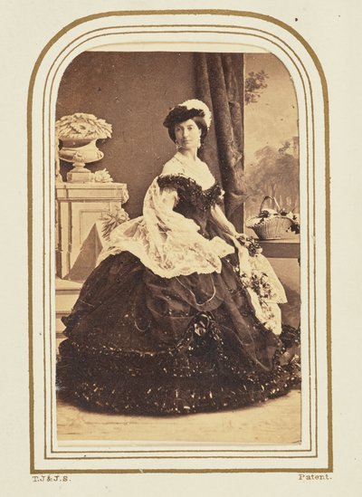[ウェリントン公爵夫人】。］ 作： Camille Silvy