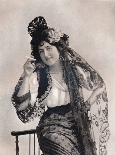 「ミス・リタ・ジョリヴェ」、1903年頃。 作： Campbell and Gray