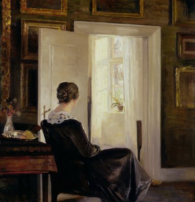 ドアの近くに座っている女性 作： Carl Holsoe