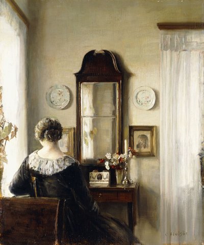 窓際に座っている女性とインテリア 作： Carl Holsoe