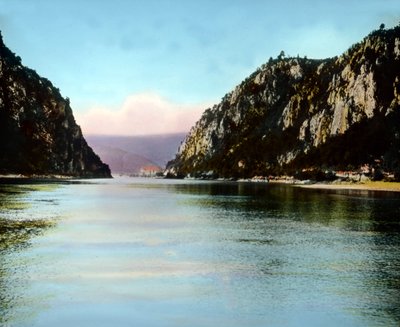 ルーマニア、ドナウ川の峡谷「鉄の門」、画像は1920年頃。カール・サイモン・アーカイブ 作： Carl Simon