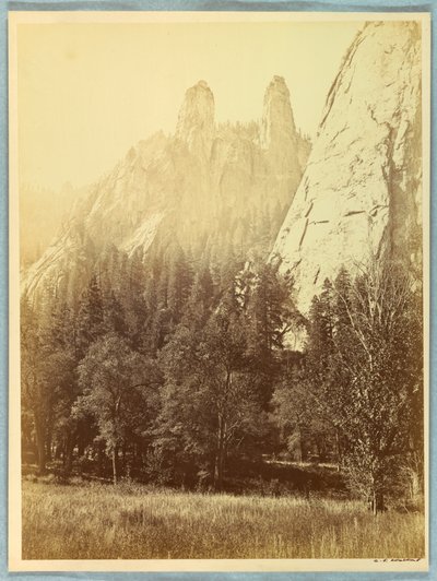 大聖堂の尖塔、ヨセミテ 作： Carleton E. Watkins
