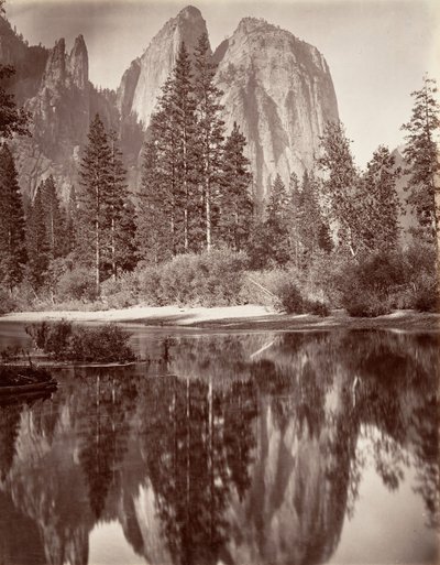 カセドラル ロックスのミラー ビュー、ヨセミテ、カリフォルニア州。 1872年、約印刷。 1876年。 作： Carleton E. Watkins.