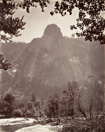 センチネル・ロック、ヨセミテ 1872年頃、1876年頃に印刷されたもの。 作： Carleton E. Watkins.