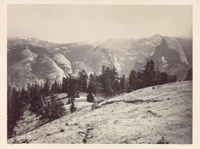 センチネルドーム、ヨセミテからのドームc。 1865-1866。 作： Carleton E. Watkins
