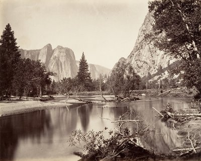 ヨセミテ渓谷を見下ろす, ca. 1872年、約印刷。 1876年。 作： Carleton Emmons Watkins