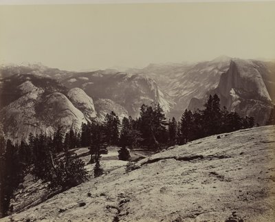 センチネルドームのドーム、1866年。 作： Carleton Emmons Watkins