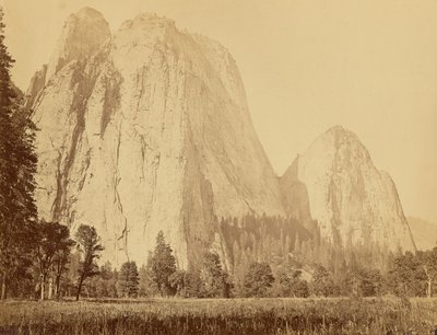 [カセドラル・ロックス、標高2600フィート]。 作： Carleton Watkins
