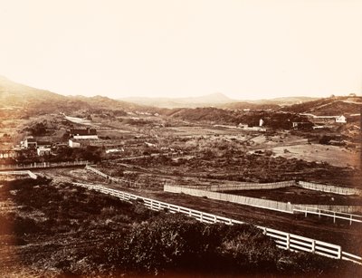 [孤高の山、孤児院から]。 作： Carleton Watkins