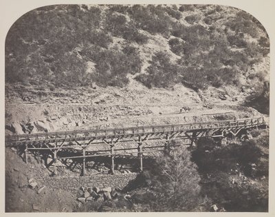 マリポーサ郡ホーン岬鉄道橋 作： Carleton Watkins