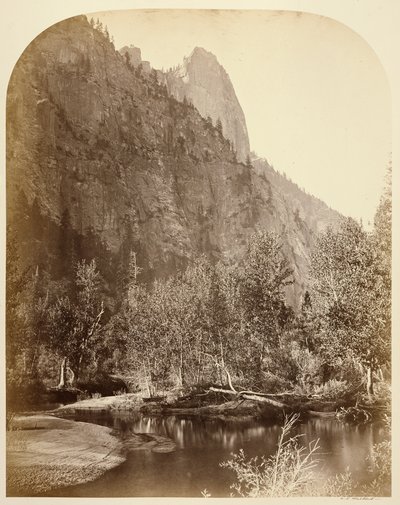 センチネル（谷を見下ろす）3270フィート ヨー・セミテ。 作： Carleton Watkins