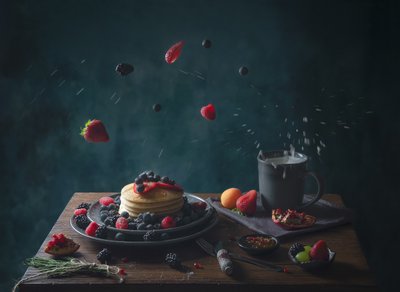 ベリーがこぼれるパンケーキ 作： Catherine Wang