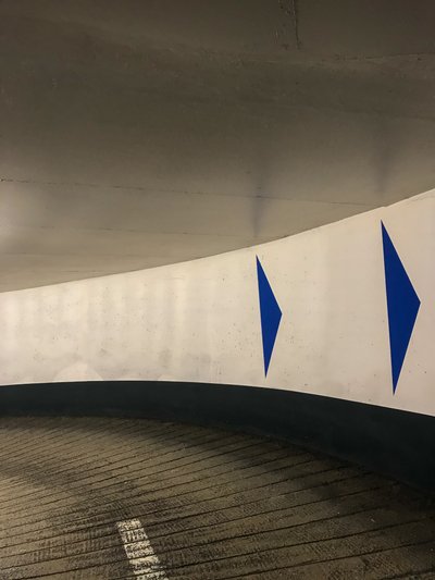 コンポジション - 建築, 2021 （写真） 作： Cécile Jamet