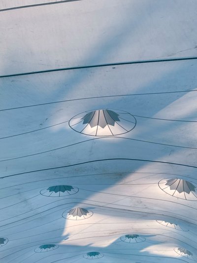 コンポジション - 建築, 2022 （写真） 作： Cécile Jamet