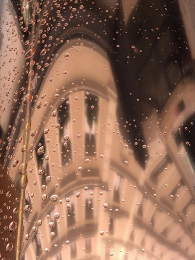 コンポジション - リフレクションズ、2021年（写真） 作： Cécile Jamet