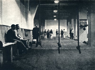 回復期病院-1941年に再び飛行機に乗れるようになるまでの時間 作： Cecil Beaton