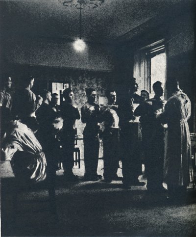 接種、1941 作： Cecil Beaton