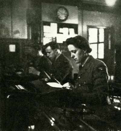 信号義務について、c1943。 作： Cecil Beaton