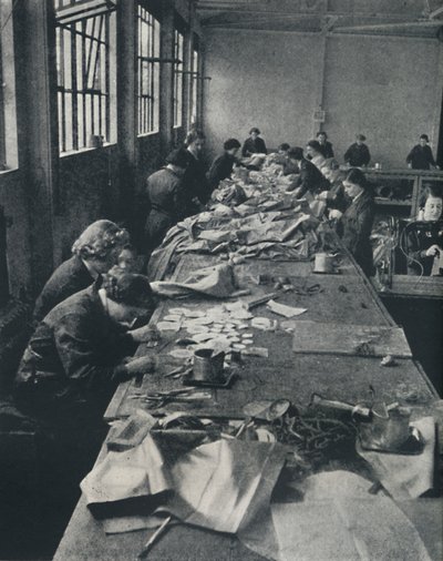 パッチングバルーン、1941 作： Cecil Beaton