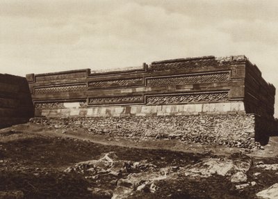 メキシコ：オアハカ州ミトラ遺跡（白黒写真） 作： Cecile Seler Sachs