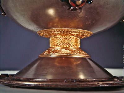 The Ardagh Chalice, Reerasta, County Limerick (銀に銀メッキ、エナメル、真鍮、ブロンズ) (228699の詳細) 作： Celtic