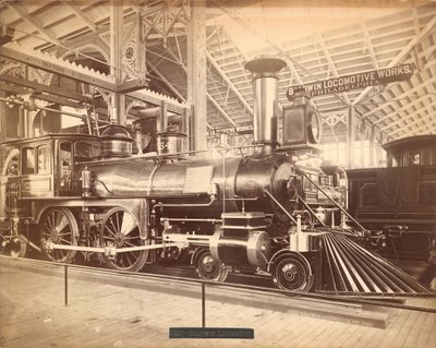 ボールドウィン社製機関車「No.1154」、フィラデルフィアの百年記念博覧会 作： Centennial Photographic Co.
