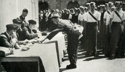 ロイヤルエアフォースでの定期的な給料日マークオフライフ、1941年。 作： Charles Brown