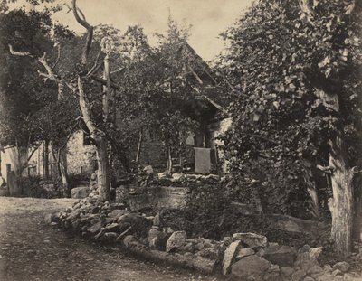 石造りの建物と十字架のある田園風景、c。 1857年。 作： Charles Fortunat Paul Casimir Perier
