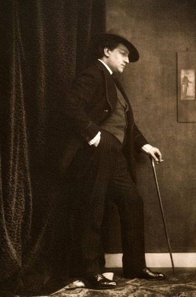 Sacha Guitry 1885-1957 の肖像、c。 1905年。 作： Charles Gerschel