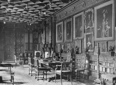 歴史的な写真。サルーン(白黒写真) 作： Charles Latham