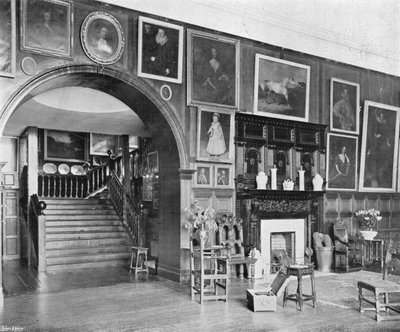 ノートン・コンヤーズThe Hall and Staircase (bw-photo) 作： Charles Latham
