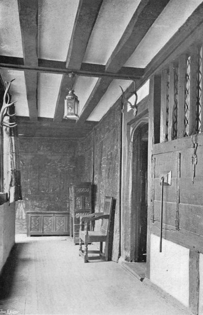 The Buttery Hatch（モノクロ写真 作： Charles Latham