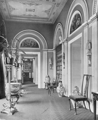 図書館回廊 作： Charles Latham