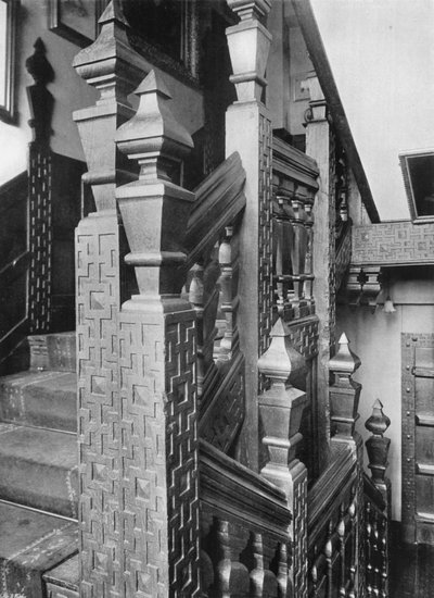 オークの階段」（モノクロ写真 作： Charles Latham