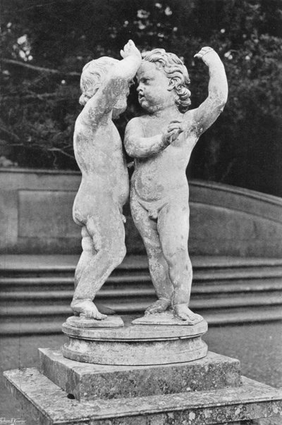 The Quarrel (Figures in Lead) (bw/photo) 作： Charles Latham