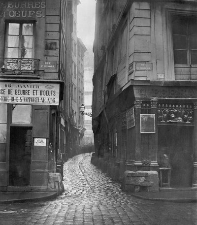 1858-78年、パリのサントノーレ通りからのタイヤチャップ通り 作： Charles Marville