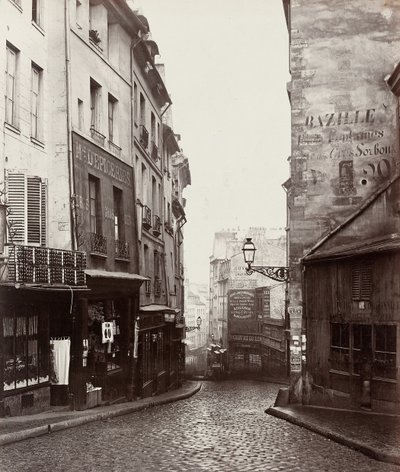 Rue de la Montagne-Sainte-Geneviève、Rue LaPlace..., 186569 の交差点近く。 作： Charles Marville