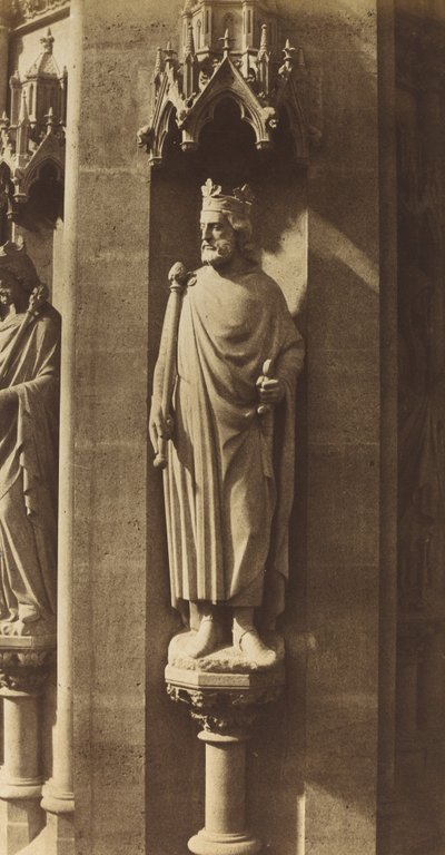 クローヴィス像、サント・クロチルド教会、パリ、1856年。 作： Charles Marville