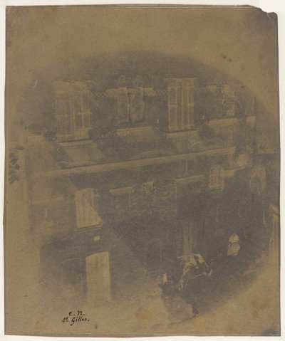 サンジルデュガールのローマ風の家のファサードの下部、1852年（カロタイプ（ワックスペーパーネガ）） 作： Charles Nègre