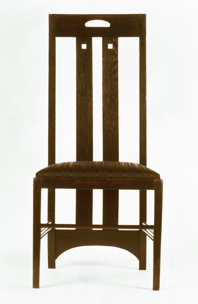 白いダイニングルームの椅子、イングラムストリートティールーム（オーク材） 作： Charles Rennie Mackintosh
