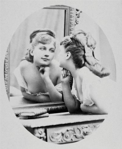 女優アンリエット・ヴィクトワール・ドルアール（1851-1923）の肖像。 作： Charles Reutlinger