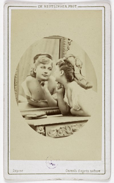女優アンリエット・ヴィクトワール・ドルアール（1851-1923）の肖像。 作： Charles Reutlinger