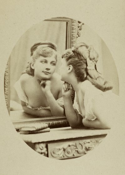 女優アンリエット・ヴィクトワール・ドルアール（1851-1923）の肖像。 作： Charles Reutlinger