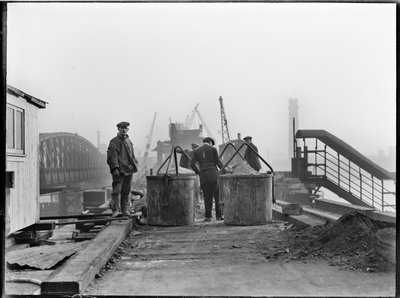 ウォータールー橋の解体、ウェストミンスター市、グレーター ロンドン オーソリティー、1936 年。 作： Charles William Prickett
