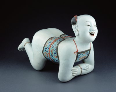 半裸の男の子（磁器）の形をした中国の磁器の枕 作： Chinese School